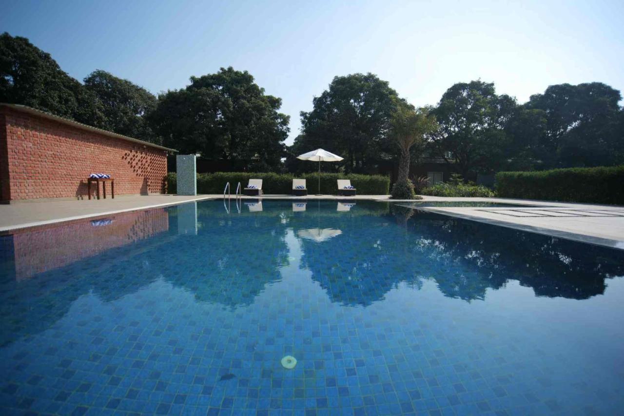 Mango Tree Resorts Siyana Bagian luar foto